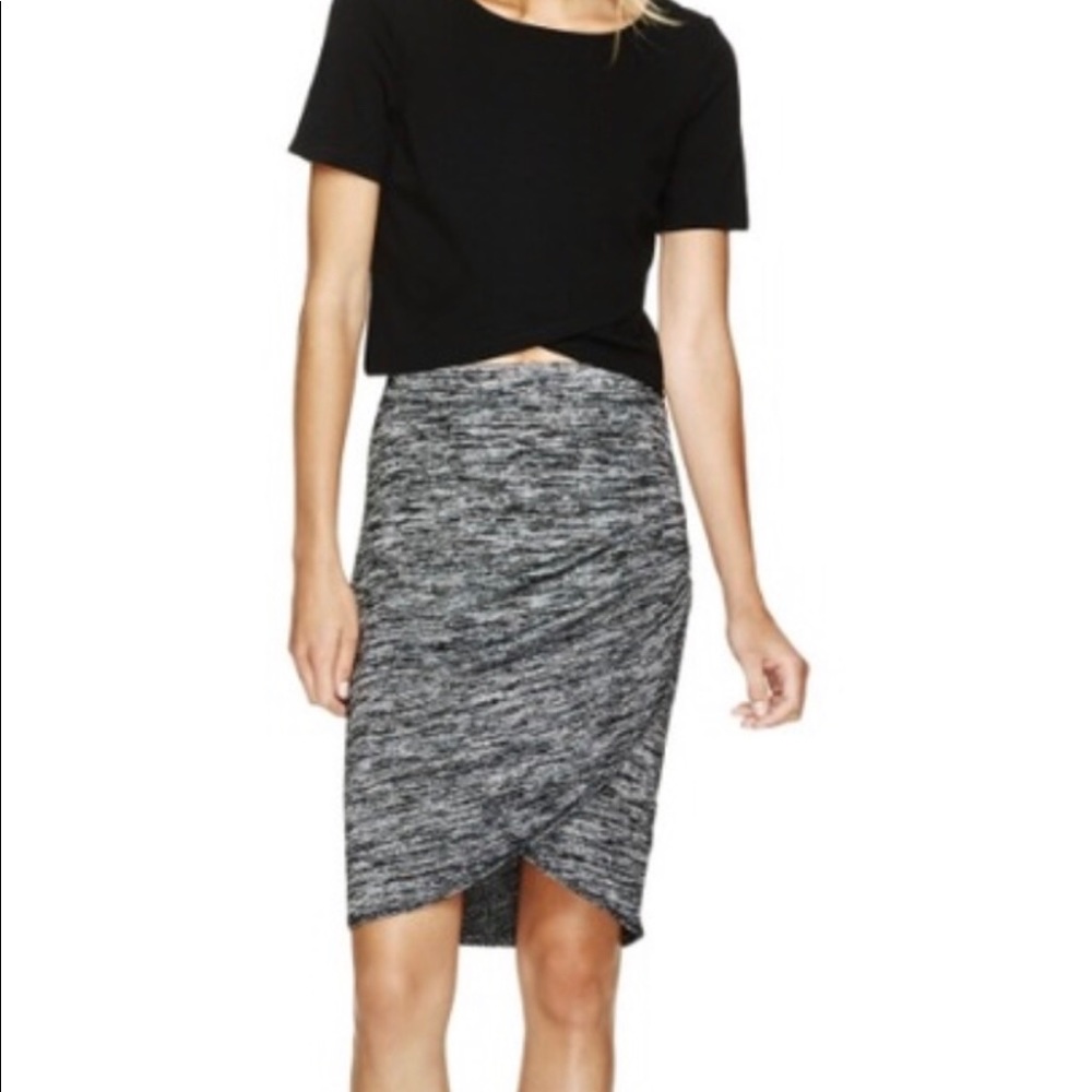 Aritzia- heather black tyra skirt